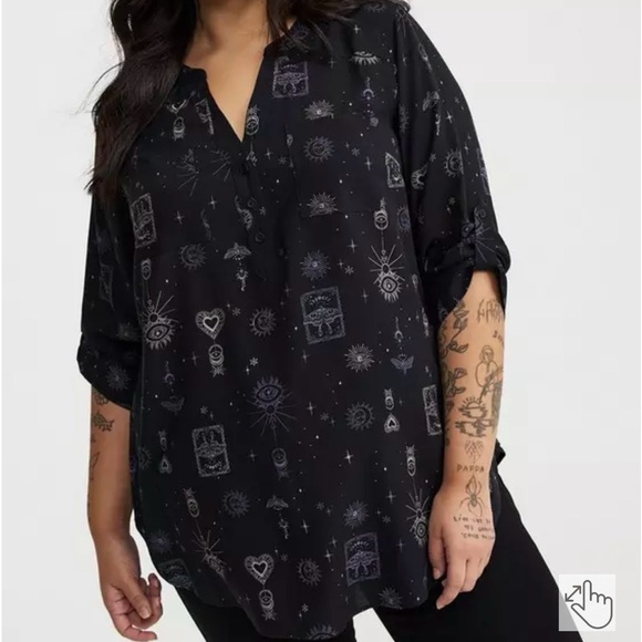 Torrid Harper Black Celestial Print Tunic size 2 NWT - Picture 3 of 3